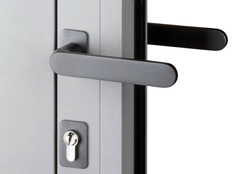 Bi-folding door handles